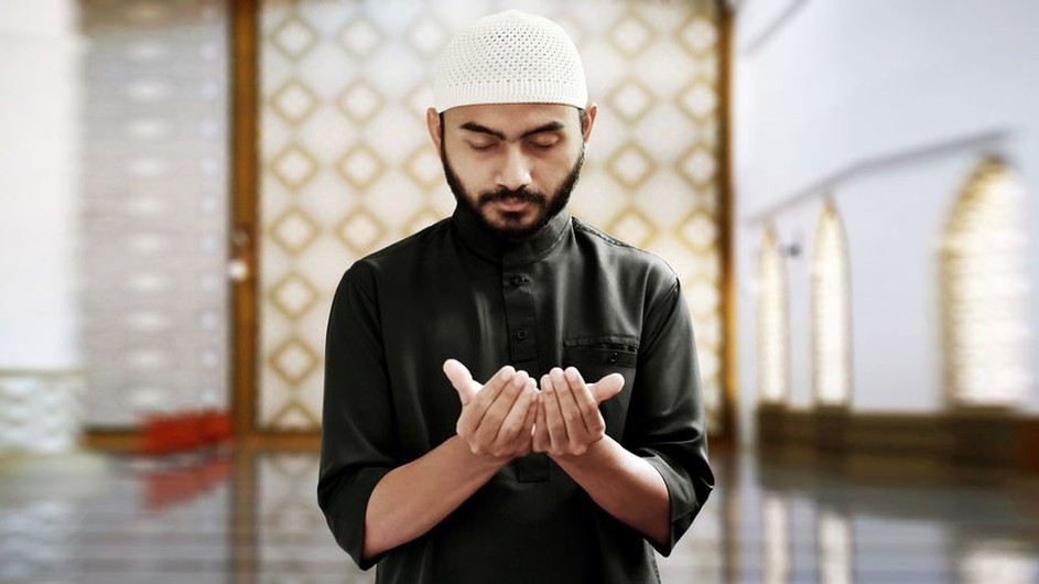 সমস্যার সম্মুখীন হলে যে দোয়া পড়বেন