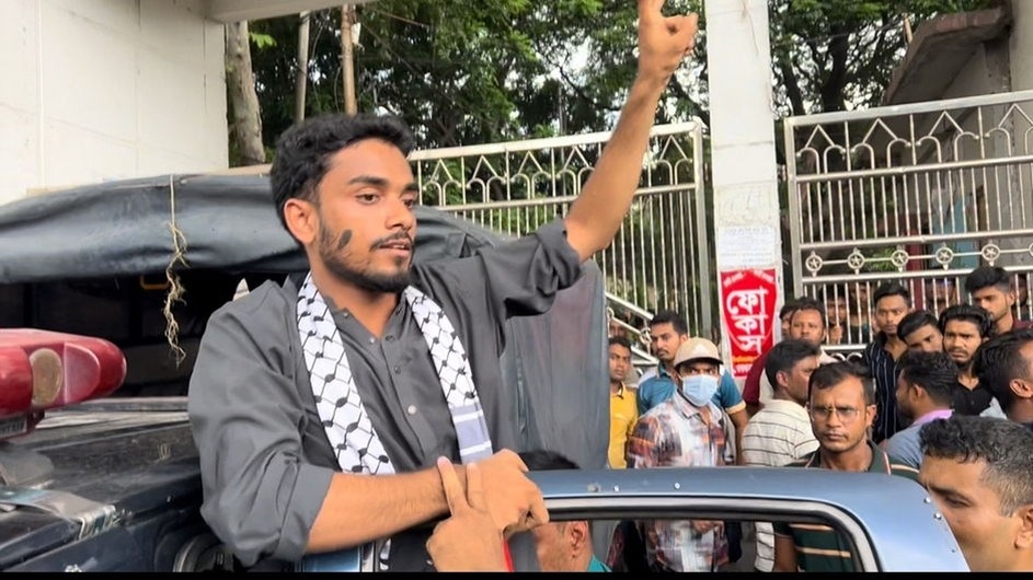 নিষিদ্ধ ছাত্রলীগ সম্পৃক্ততার অভিযোগে পুলিশ হেফাজতে বাঙলা কলেজ শিক্ষার্থী