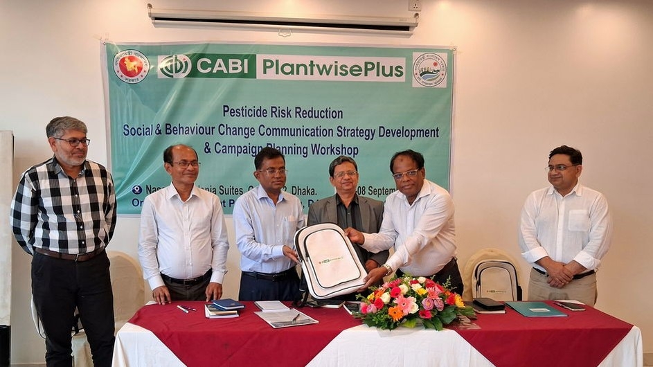 রাসায়নিকের ঝুঁকি কমাতে ঢাকায় শুরু হয়েছে দুই দিনব্যাপী কর্মশালা