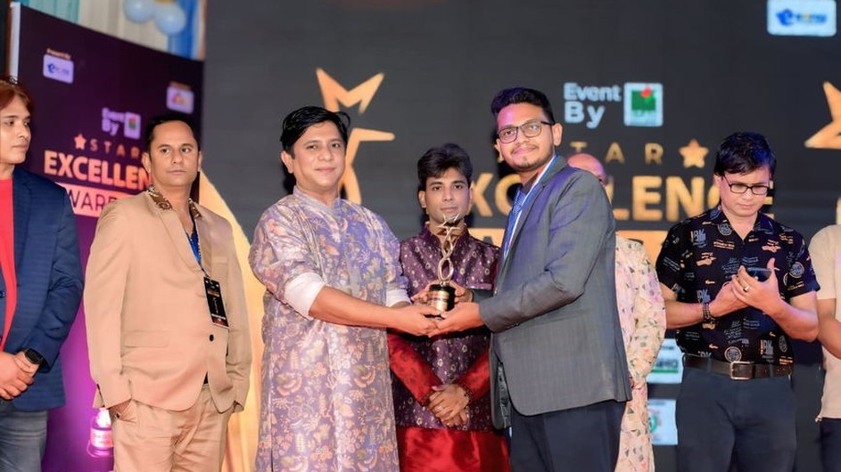 রাজশাহী কলেজের শাখাওয়াত পেলেন “স্টার এক্সিলেন্স অ্যাওয়ার্ড–২০২৫”