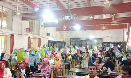 নবীনদের বরণ করল রাজশাহী কলেজ উদ্ভিদবিজ্ঞান বিভাগ