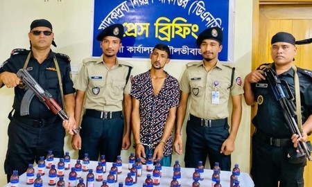 কুলাউড়ায় বিপুল পরিমাণ এসকপ কোডিনসহ আটক-১